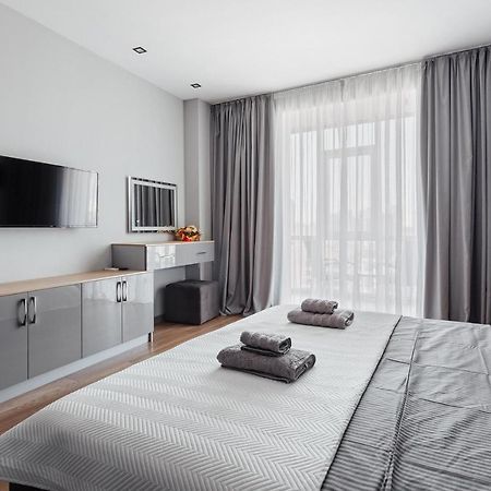 Grey Apartment In 14 Floor Οδησσός Εξωτερικό φωτογραφία