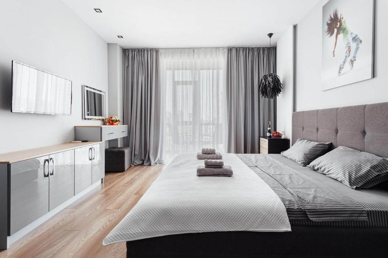 Grey Apartment In 14 Floor Οδησσός Εξωτερικό φωτογραφία